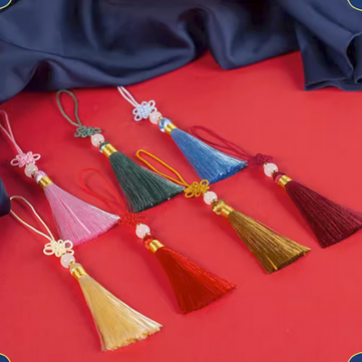 Tassels With A Lucky Knotting 