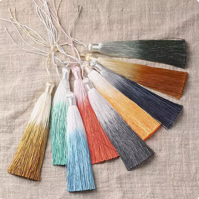 Gradient Tassels With Hang Wire